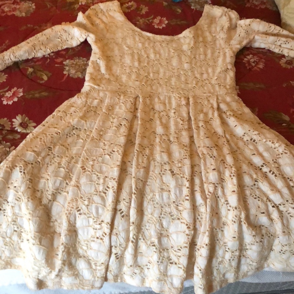 Dress - Picture 3 of 3